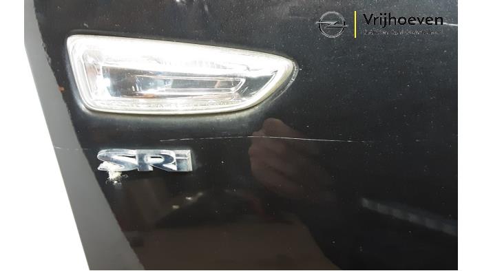 Spatbord rechts-voor van een Opel Zafira Tourer (P12) 2.0 CDTI 16V 130 Ecotec 2014