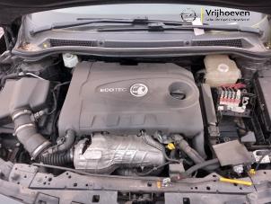Gebruikte Motor Opel Astra J GTC (PD2/PF2) 2.0 CDTI 16V ecoFLEX Prijs € 2.300,00 Margeregeling aangeboden door Autodemontage Vrijhoeven B.V.