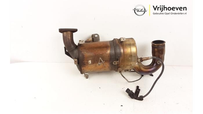Gebruikte Roetfilter Opel Zafira Tourer (P12) 2.0 CDTI 16V 165 Ecotec Prijs € 400,00 Margeregeling aangeboden door Autodemontage Vrijhoeven B.V.