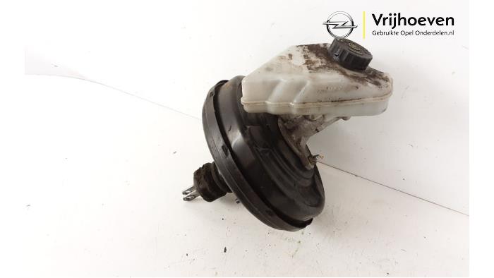 Gebruikte Rembekrachtiger Opel Tigra Twin Top 1.4 16V Prijs € 40,00 Margeregeling aangeboden door Autodemontage Vrijhoeven B.V.