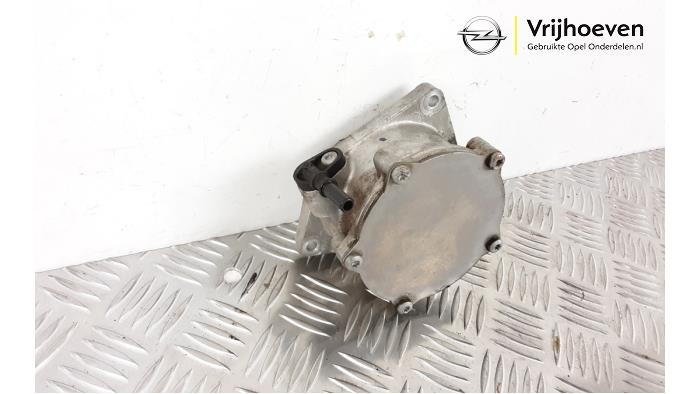 Vacuumpomp Rembekrachtiging van een Opel Cascada 1.6 Turbo 16V 2015