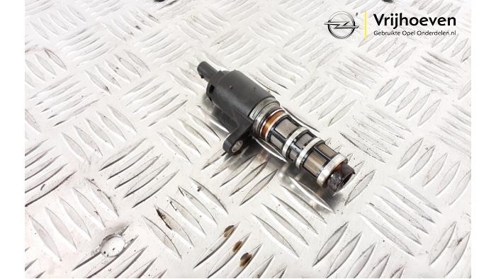 Gebruikte Nokkenas Sensor Opel Cascada 1.6 Turbo 16V Prijs € 30,00 Margeregeling aangeboden door Autodemontage Vrijhoeven B.V.