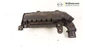 Gebruikte Luchtfilterhuis Opel Crossland (X) 1.2 Turbo 12V Euro 6d-temp Prijs € 50,00 Margeregeling aangeboden door Autodemontage Vrijhoeven B.V.