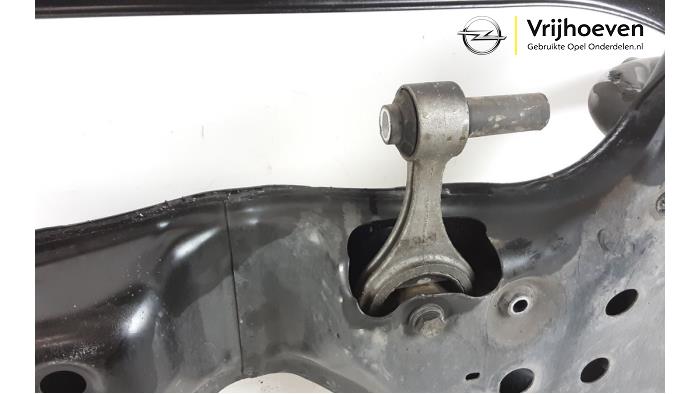 Subframe van een Opel Combo 1.3 CDTI 16V ecoFlex 2016