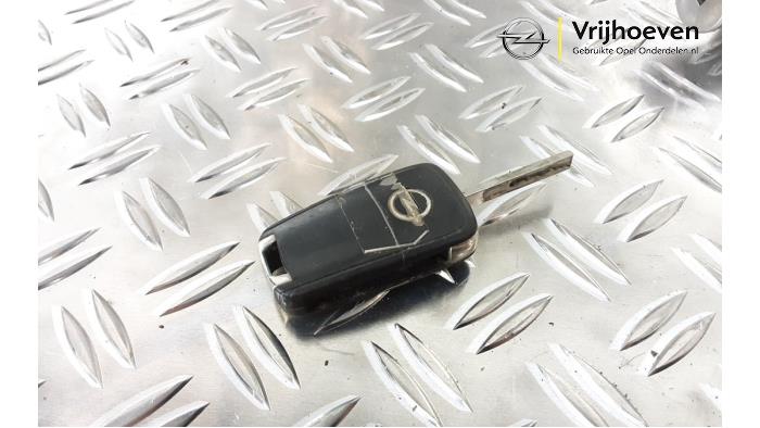 Kontaktslot+Sleutel van een Opel Mokka/Mokka X 1.6 CDTI 16V 4x2 2015
