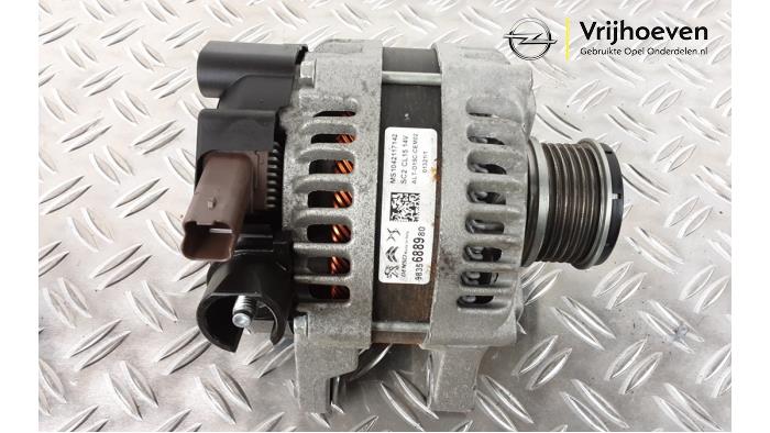 Gebruikte Dynamo Opel Corsa F (UB/UH/UP) 1.2 Turbo 12V 100 Prijs € 60,00 Margeregeling aangeboden door Autodemontage Vrijhoeven B.V.