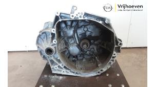 Gebruikte Versnellingsbak Opel Crossland (X) 1.2 Turbo 12V Euro 6 Prijs € 750,00 Margeregeling aangeboden door Autodemontage Vrijhoeven B.V.