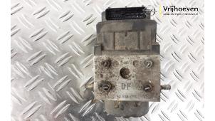Gebruikte ABS Pomp Opel Omega B (25/26/27) 2.0i 16V Prijs € 25,00 Margeregeling aangeboden door Autodemontage Vrijhoeven B.V.