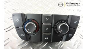 Gebruikte Kachel Bedieningspaneel Opel Meriva 1.4 Turbo 16V ecoFLEX Prijs € 20,00 Margeregeling aangeboden door Autodemontage Vrijhoeven B.V.