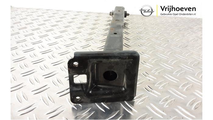 Gebruikte Subframe Opel Crossland (X) 1.2 12V Euro 6 Prijs € 30,00 Margeregeling aangeboden door Autodemontage Vrijhoeven B.V.