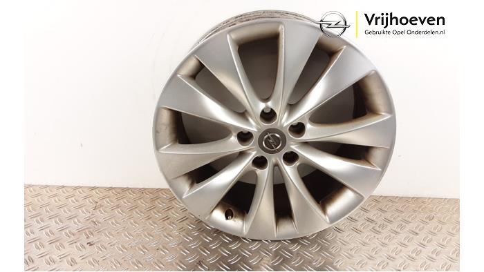 Velg van een Opel Astra J GTC (PD2/PF2) 1.4 Turbo 16V ecoFLEX 120 2013