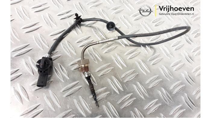 Gebruikte Uitlaat temperatuursensor Opel Astra K Sports Tourer 1.6 CDTI 110 16V Prijs € 35,00 Margeregeling aangeboden door Autodemontage Vrijhoeven B.V.