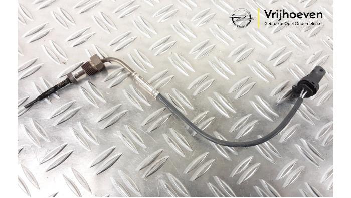 Gebruikte Uitlaat temperatuursensor Opel Astra K Sports Tourer 1.6 CDTI 110 16V Prijs € 50,00 Margeregeling aangeboden door Autodemontage Vrijhoeven B.V.