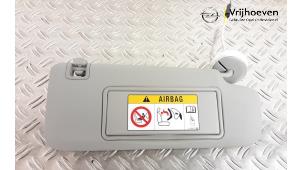 Gebruikte Zonneklep Opel Astra K 1.4 Turbo 16V Prijs € 20,00 Margeregeling aangeboden door Autodemontage Vrijhoeven B.V.