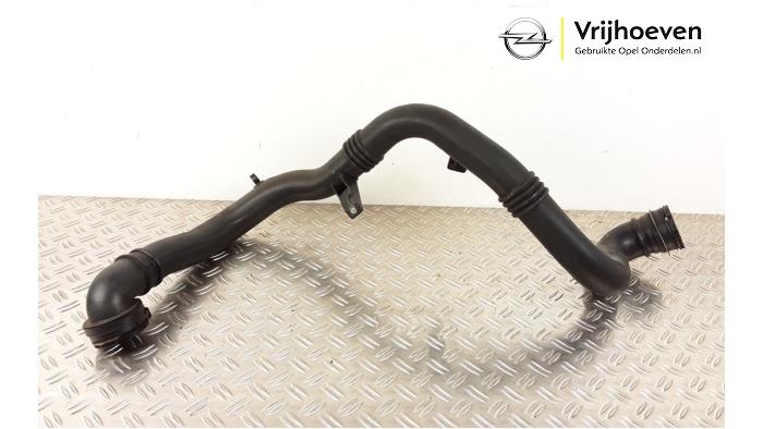 Gebruikte Intercooler Buis Opel Astra K 1.4 Turbo 16V Prijs € 30,00 Margeregeling aangeboden door Autodemontage Vrijhoeven B.V.