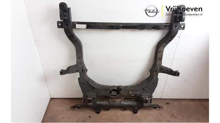 Gebruikte Subframe Opel Astra K Sports Tourer 1.4 Turbo 12V Prijs € 200,00 Margeregeling aangeboden door Autodemontage Vrijhoeven B.V.