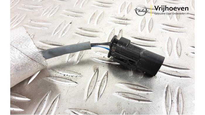 Lambda Sonde van een Opel Astra K Sports Tourer 1.4 Turbo 12V 2019