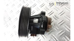Gebruikte Waterpomp Opel Combo 1.3 CDTI 16V ecoFlex Prijs € 60,00 Margeregeling aangeboden door Autodemontage Vrijhoeven B.V.