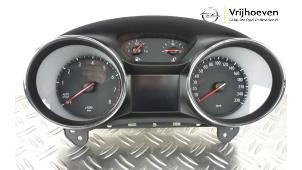 Gebruikte Instrumentenpaneel Opel Astra K Sports Tourer 1.4 Turbo 12V Prijs € 175,00 Margeregeling aangeboden door Autodemontage Vrijhoeven B.V.