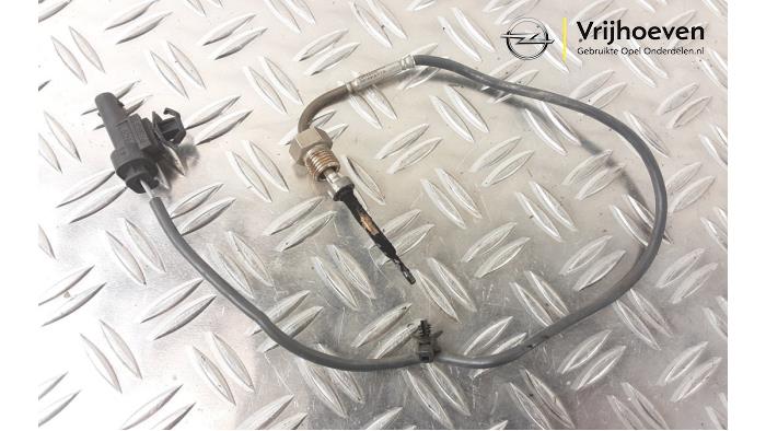 Gebruikte Uitlaat temperatuursensor Opel Astra K Sports Tourer 1.6 CDTI 110 16V Prijs € 35,00 Margeregeling aangeboden door Autodemontage Vrijhoeven B.V.