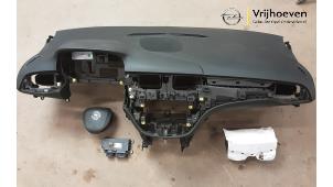 Gebruikte Airbag set + dashboard Opel Corsa E 1.0 SIDI Turbo 12V Prijs € 800,00 Margeregeling aangeboden door Autodemontage Vrijhoeven B.V.