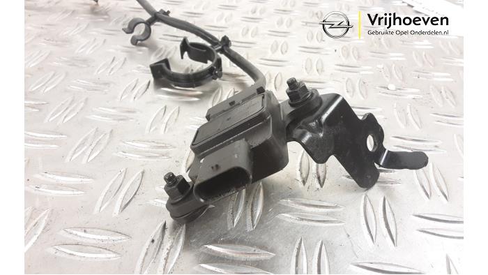 Nox sensor van een Opel Astra K 1.5 CDTi 122 12V 2020