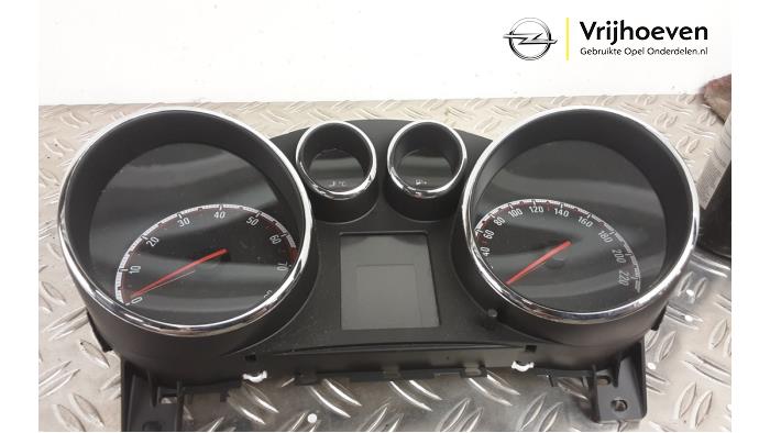 Gebruikte Cockpit Opel Meriva (B) 1.4 Turbo 16V Ecotec Prijs € 100,00 Margeregeling aangeboden door Autodemontage Vrijhoeven B.V.