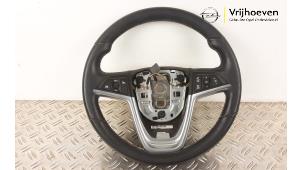 Gebruikte Stuurwiel Opel Meriva 1.4 16V Ecotec Prijs € 35,00 Margeregeling aangeboden door Autodemontage Vrijhoeven B.V.