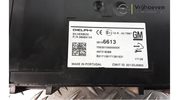 Radio module van een Opel Insignia Grand Sport 1.5 Turbo 16V 165 2018