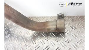 Uitlaat Einddemper van een Opel Meriva (B) 1.4 16V Ecotec 2013