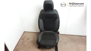 Gebruikte Voorstoel rechts Opel Grandland/Grandland X 1.2 Turbo 12V Prijs € 150,00 Margeregeling aangeboden door Autodemontage Vrijhoeven B.V.