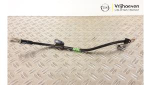 Gebruikte Olie Peilstok Opel Crossland (X) 1.2 Turbo 12V Prijs € 10,00 Margeregeling aangeboden door Autodemontage Vrijhoeven B.V.