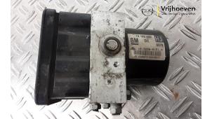 Gebruikte ABS Pomp Opel Astra H SW (L35) 1.8 16V Prijs € 200,00 Margeregeling aangeboden door Autodemontage Vrijhoeven B.V.