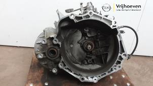 Gebruikte Versnellingsbak Opel Insignia Sports Tourer 1.6 CDTI 16V Prijs € 300,00 Margeregeling aangeboden door Autodemontage Vrijhoeven B.V.