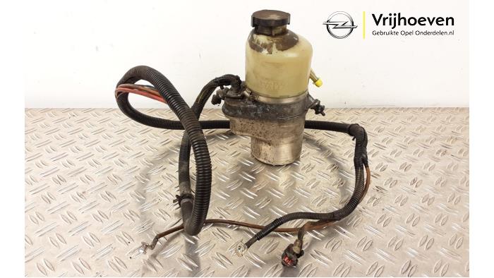 Gebruikte Pomp Servo Opel Astra H (L48) 1.6 16V Twinport Prijs € 40,00 Margeregeling aangeboden door Autodemontage Vrijhoeven B.V.