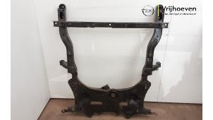 Gebruikte Subframe Opel Astra K 1.6 SIDI Eco Turbo 16V Prijs € 150,00 Margeregeling aangeboden door Autodemontage Vrijhoeven B.V.