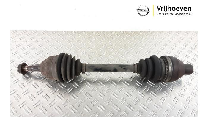 Gebruikte Steekas rechts-voor Opel Astra J (PC6/PD6/PE6/PF6) 1.4 Turbo 16V Prijs € 100,00 Margeregeling aangeboden door Autodemontage Vrijhoeven B.V.
