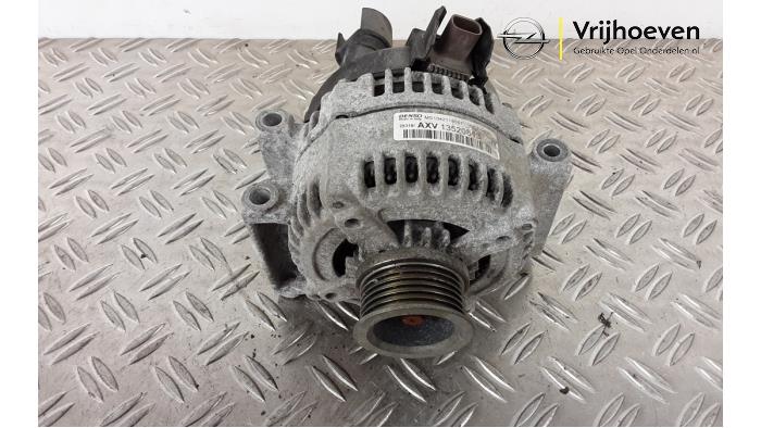 Dynamo van een Opel Astra K 1.6 SIDI Eco Turbo 16V 2018