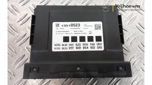 Gebruikte Computer Body Control Opel Astra K Sports Tourer 1.0 Turbo 12V Prijs € 80,00 Margeregeling aangeboden door Autodemontage Vrijhoeven B.V.