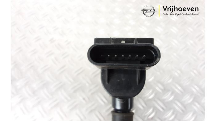 Bobine van een Opel Adam 1.2 16V 2013