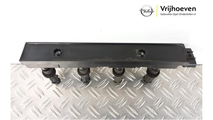 Bobine van een Opel Adam 1.2 16V 2013