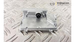 Gebruikte Camera voorzijde Opel Astra L (F3/FB/FM/FP) 1.2 Turbo 130 12V Prijs € 500,00 Margeregeling aangeboden door Autodemontage Vrijhoeven B.V.