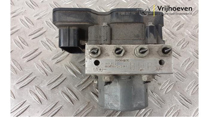 Gebruikte ABS Pomp Opel Corsa E 1.4 16V Prijs € 50,00 Margeregeling aangeboden door Autodemontage Vrijhoeven B.V.