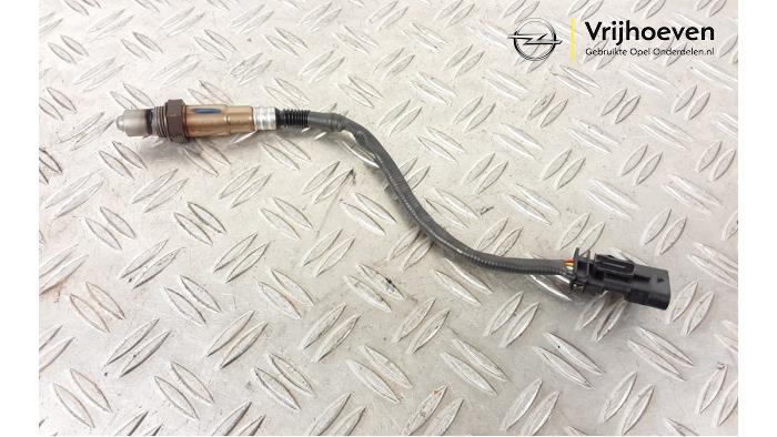 Gebruikte Lambda Sonde Opel Astra L (F3/FB/FM/FP) 1.2 Turbo 130 12V Prijs € 25,00 Margeregeling aangeboden door Autodemontage Vrijhoeven B.V.