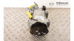 Gebruikte Aircopomp Opel Astra L (F3/FB/FM/FP) 1.2 Turbo 130 12V Prijs € 200,00 Margeregeling aangeboden door Autodemontage Vrijhoeven B.V.