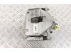 Opel Astra L (F3/FB/FM/FP) 1.2 Turbo 130 12V Remklauw (Tang) links-voor
