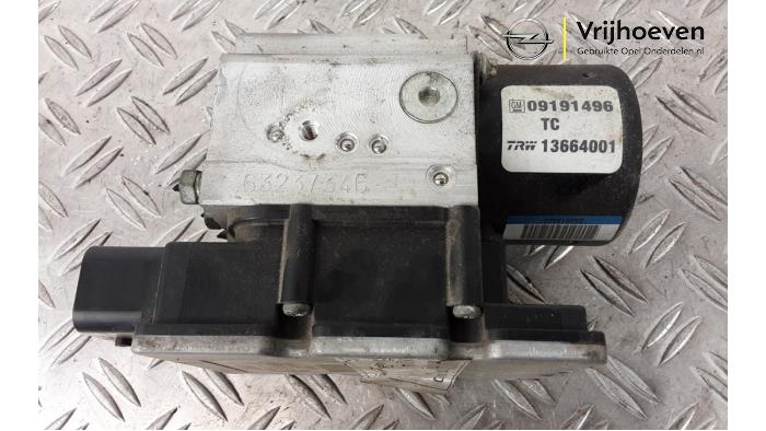 Gebruikte ABS Pomp Opel Vectra C Caravan 2.2 DIG 16V Prijs € 30,00 Margeregeling aangeboden door Autodemontage Vrijhoeven B.V.