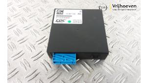 Gebruikte Luchtvering module Opel Insignia Sports Tourer 2.0 Turbo 16V Ecotec Prijs € 125,00 Margeregeling aangeboden door Autodemontage Vrijhoeven B.V.