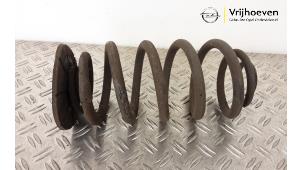 Gebruikte Veerschroef achter Opel Insignia Sports Tourer 2.0 Turbo 16V Ecotec Prijs € 20,00 Margeregeling aangeboden door Autodemontage Vrijhoeven B.V.