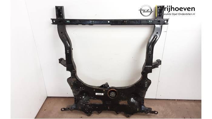 Subframe van een Opel Astra K Sports Tourer 1.6 CDTI 136 16V 2019